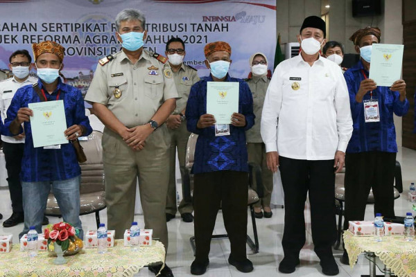 Gubernur Banten : Penyerahan Sertipikat Tanah Bentuk Perhatian Pemerintah