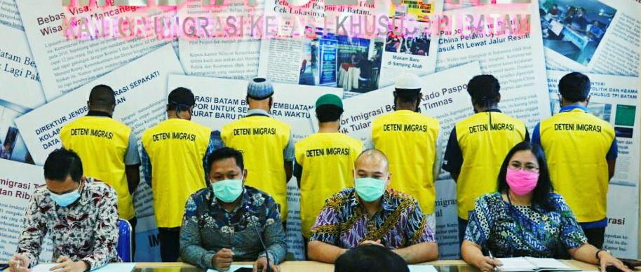 Ratusan WNA Overstay Dideportasi