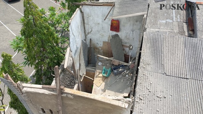 Puslabfor Selidiki Penyebab Rumah Roboh di Kalideres 2 WhatsApp Image 2021 10 24 at 18.55.43 - Puslabfor Selidiki Penyebab Rumah Roboh di Kalideres