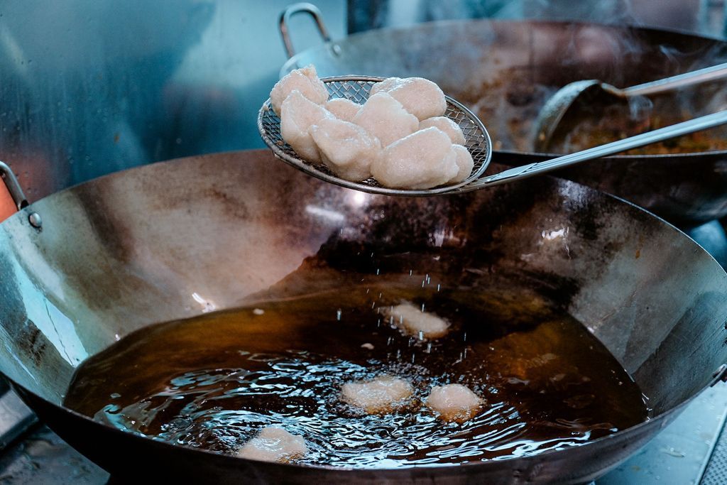 Menparekraf Dorong Produk Kuliner Pempek di Palembang untuk Go Internasional