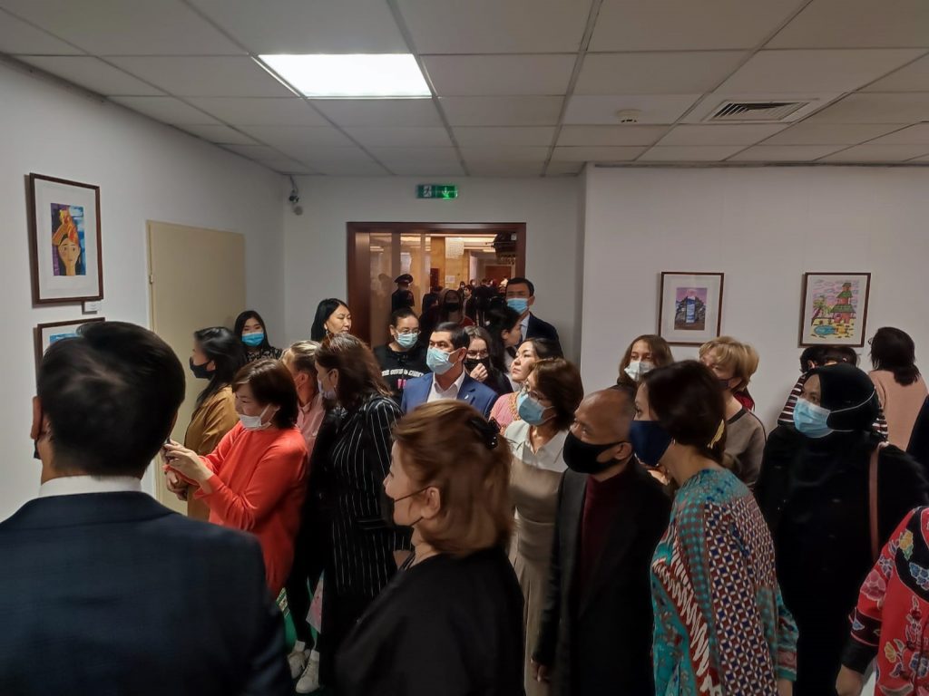 Gelar Lomba dan Pameran Lukis Guna Mempererat Hubungan Indonesia - Kazakhstan 2 lomba lukis 1 - Gelar Lomba dan Pameran Lukis Guna Mempererat Hubungan Indonesia - Kazakhstan