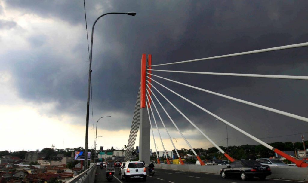 Unknown 2 1 - Dinamika Atmosfer Tingkatkan Curah Hujan