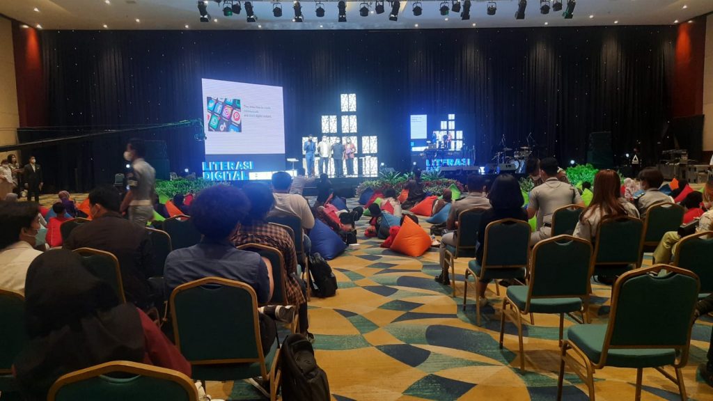 WhatsApp Image 2021 11 23 at 17.17.08 - Kemenkominfo Wujudkan Empat Pilar Literasi Digital