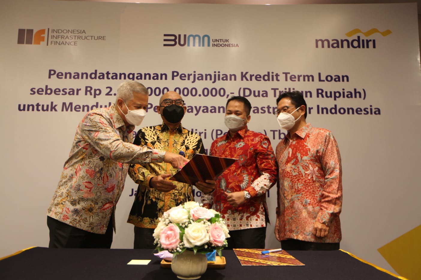 Bank Mandiri Berikan Fasilitas Kredit Rp 2 Triliun Kepada IIF Dukung Pembangunan Infrastruktur Nasional