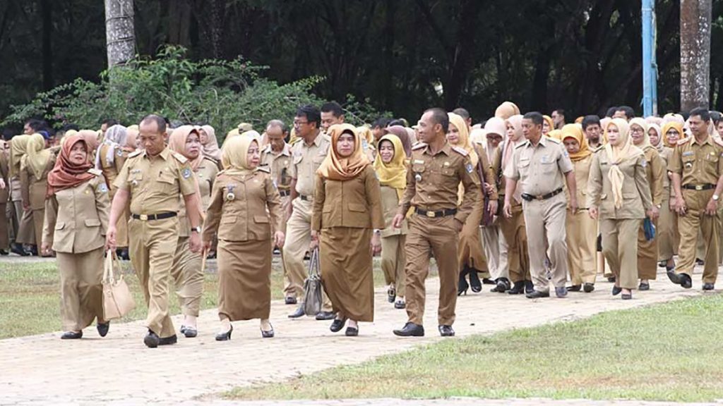 large 65682279169 ilustrasi pns db56d194b17c85a4bf54c59ae563c60e - ASN di Larang Cuti dan Bepergian ke Luar Daerah Selama Nataru