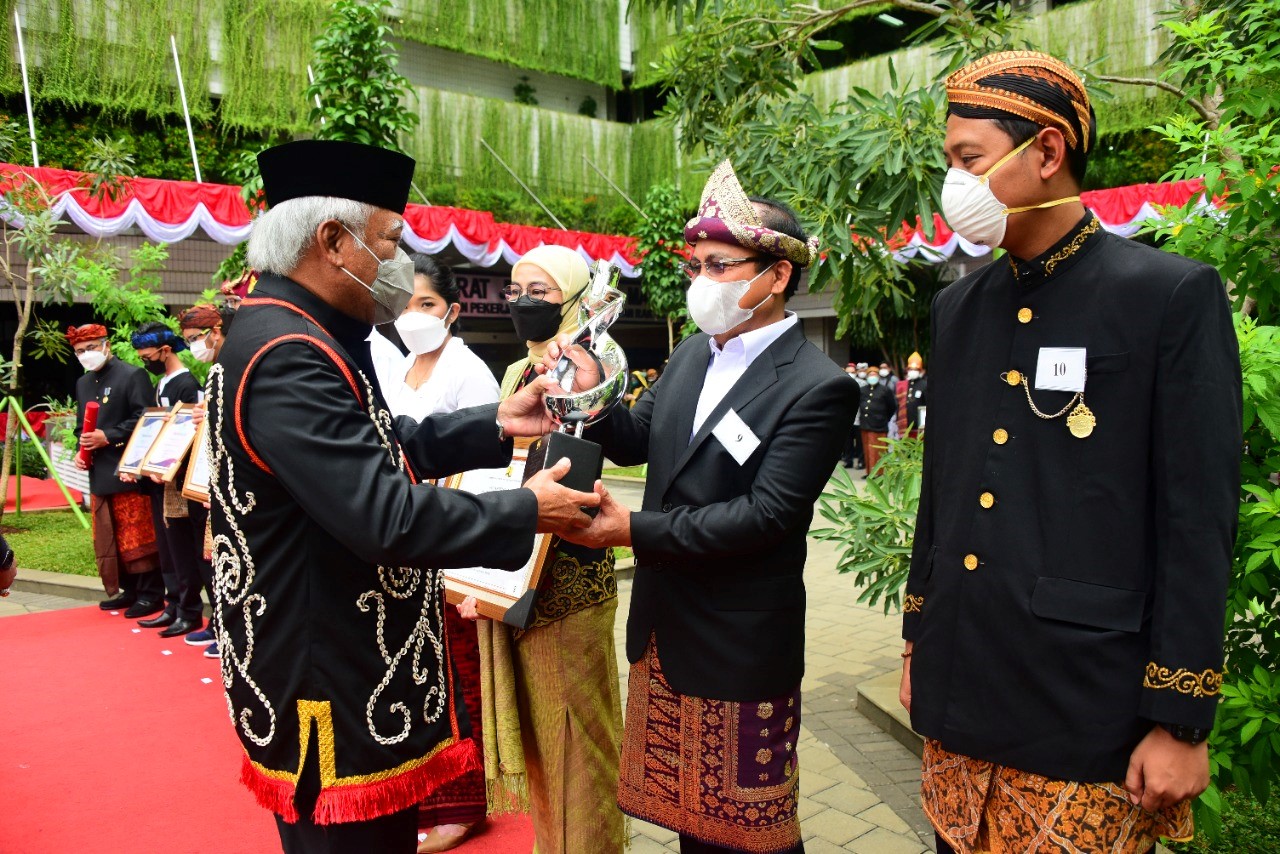 Jasa Marga Kembali Raih Predikat Jalan Tol Terbaik