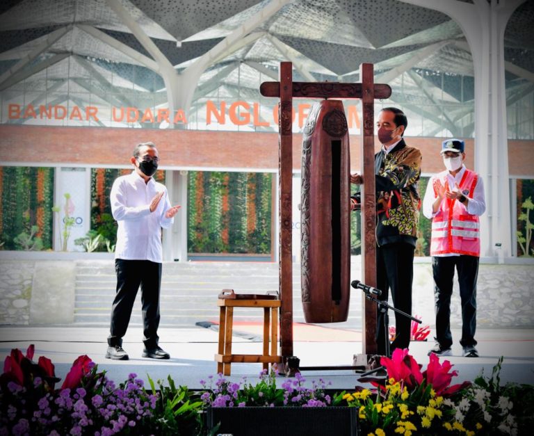 Presiden Resmikan Bandara Ngloram Blora