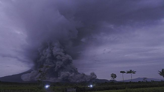 Korban Erupsi Semeru Dirawat di RSUD dan RS Bhayangkara