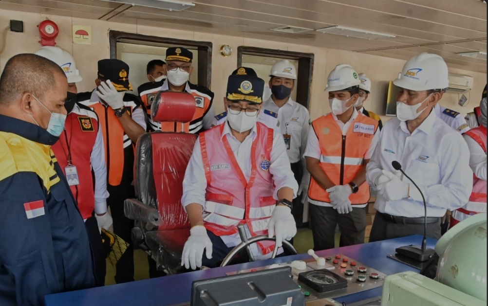 WhatsApp Image 2021 12 25 at 22.45.37 1 - PT Dok dan Perkapalan Kodja Bahari (Persero) Serahkan Kapal Perintis 2000 GT KM Sabuk Nusantara 73 Pesanan Kemenhub