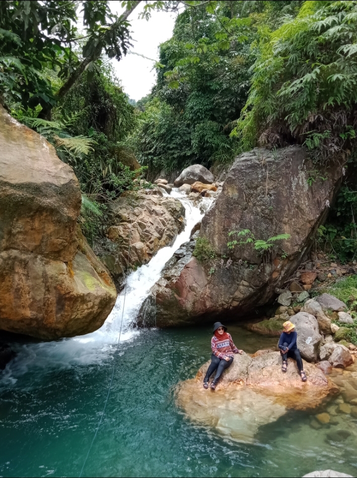 Pesona Curug Hordeng, Ciburial dan Kembar 4 curug 3 - Pesona Curug Hordeng, Ciburial dan Kembar