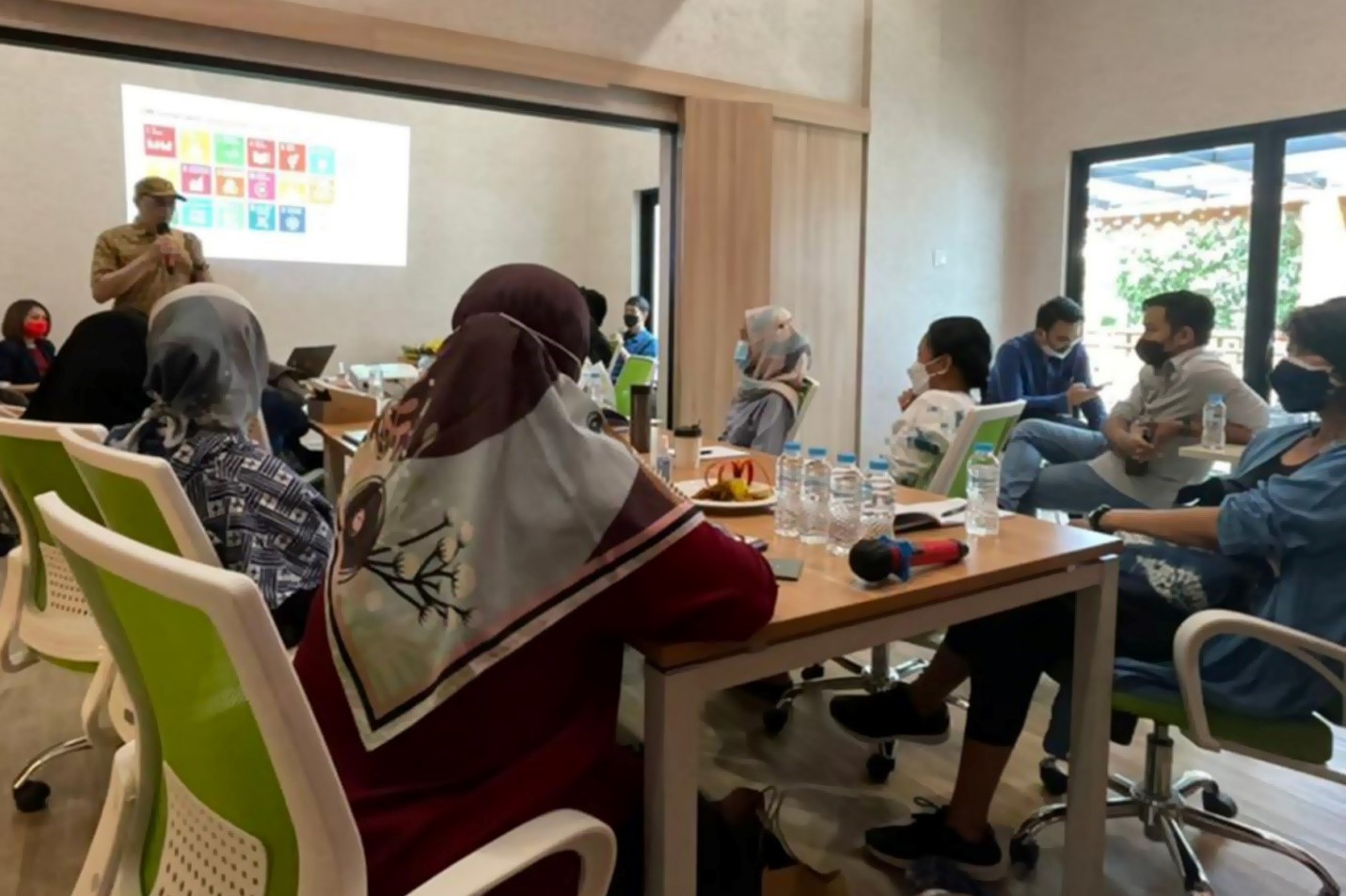 Orientasi ke Rumah BUMN BRI Jakarta Bersama UMKM Unggulan Peserta Program Perdana Sarinah Pandu