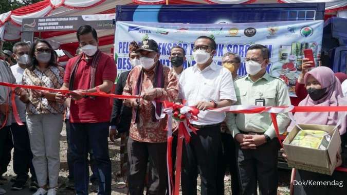 1638338823p - Momen Panen Raya, Kemendag & Astra Lepas Ekspor Produk Olahan Sorgum di NTB Senilai Rp700 Juta