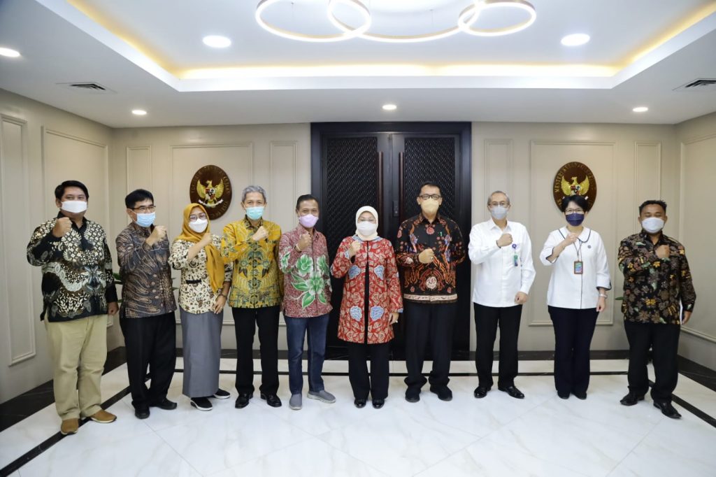 Po4F7T5WMRiAkIa5BFM3CO9WalIUMOzQaPJq1Poe - Kemnaker Perluas Kesempatan Kerja di Kabupaten Kaur