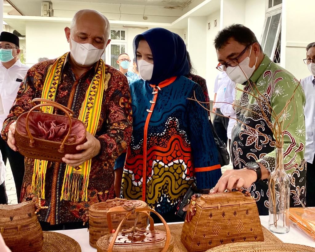 Menkop UKM Resmikan New PLUT di Lombok Nusa Tenggara Barat