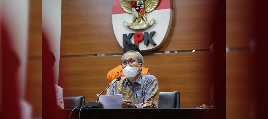 KPK Tahan Tersangka Korupsi Pengajuan Dana PEN