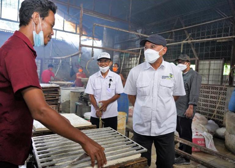 Harga Kedelai Melambung, Menteri Koperasi UKM Sarankan Kacang Koro Jadi Bahan Baku Tahu Tempe
