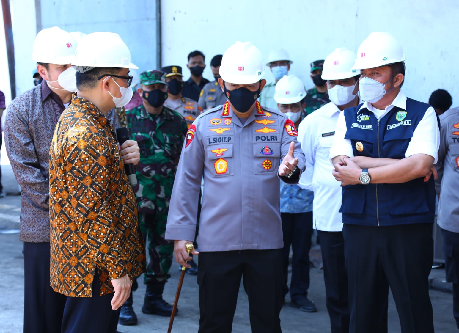 Tinjau Pabrik di Palembang, Kapolri Minta Produksi Minyak Curah Ditingkatkan