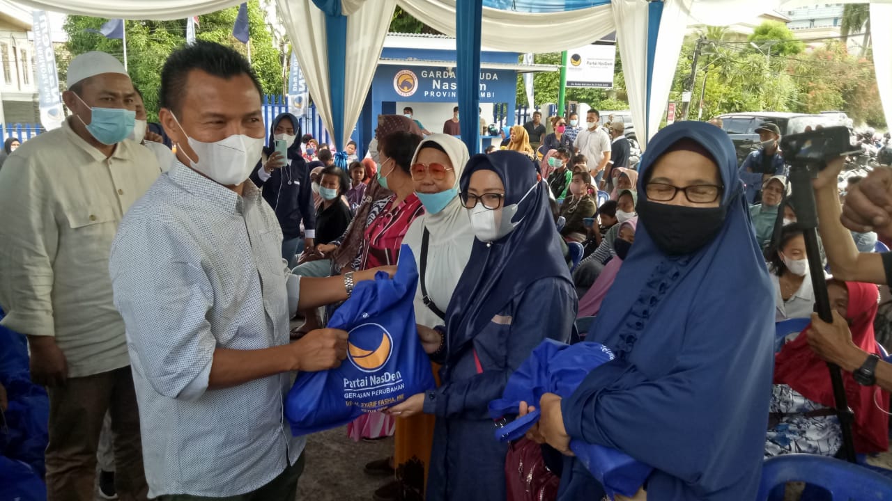 Partai Surya Paloh Di Jambi Gelontorkan Ribuan Paket Sembako Murah Jelang Lebaran