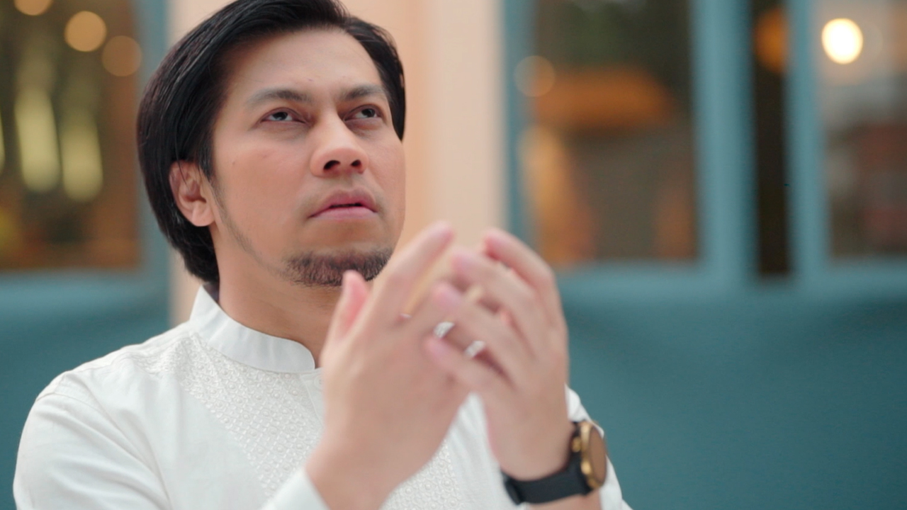 Menyanyikan Ulang Lagu Rindu Rasul, Sunu Matta Mengaku Tak Terbebani