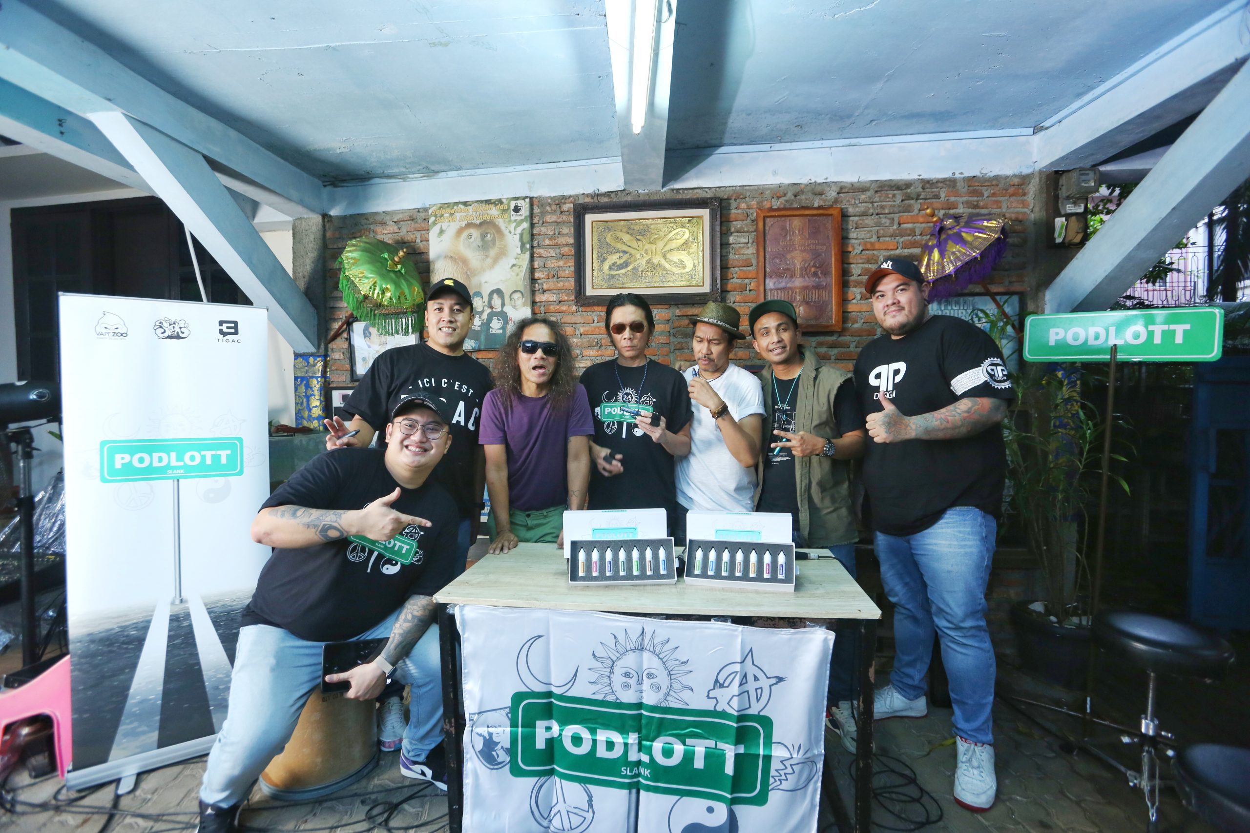 REZA8820 01 1 scaled - Melalui Podlott, Slank Ingin Ciptakan Lapangan Pekerjaan Untuk Penggemarnya