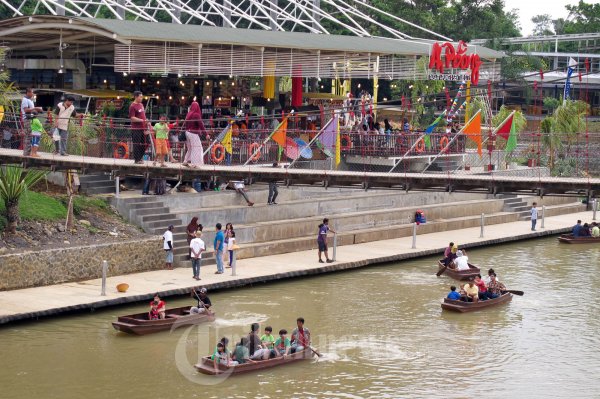 20121217 Pasar Apung Sentul City 3812 - 5 Rekomendasi Tempat Makan di Sentul, Enak dan View Bagus