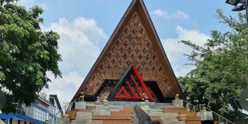 Masjid Menyandang Nama Alm. M. Taufiq Kiemas, Di Resmikan Presiden