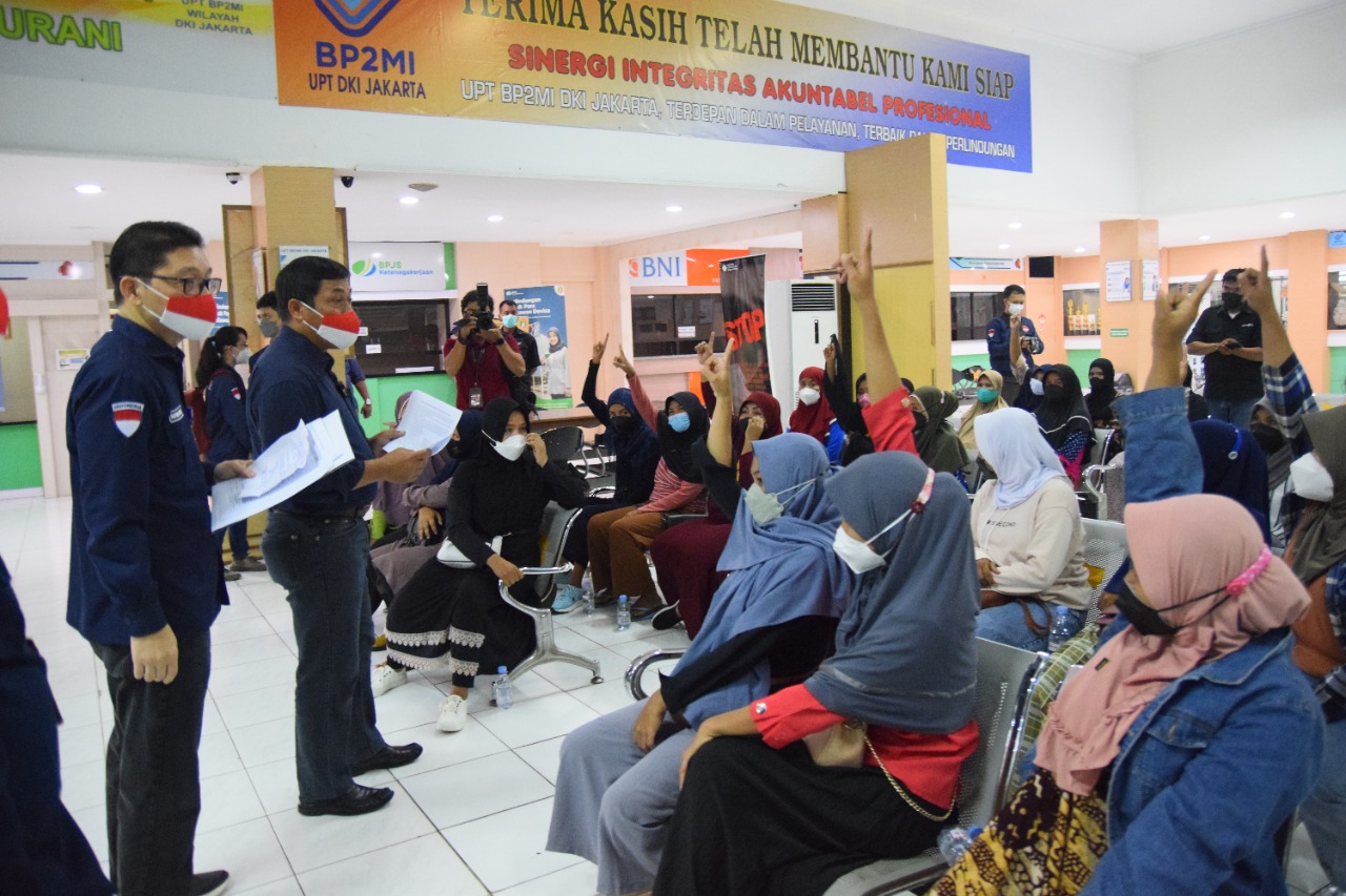 UPT BP2MI Wilayah DKI Jakarta Gagalkan Pemberangkatan Ilegal 24 CPMI ke Arab Saudi 2 UPT BP2MI Wilayah DKI Jakarta Gagalkan Pemberangkatan Ilegal 24 CPMI ke Arab Saudi