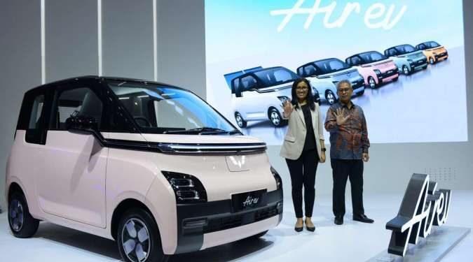 Wuling Tampilkan Air ev di Periklindo Electric Vehicle Show 2022 1 Wuling