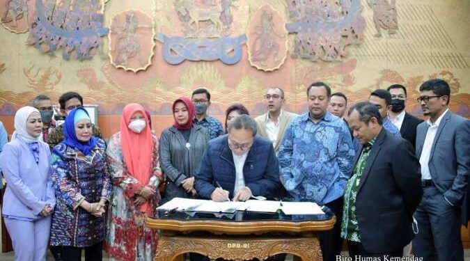 Mendag Zulkifli Hasan Optimistis UU RCEP dan IK–CEPA Tingkatkan Ekspor Nasional 1 Ekspor