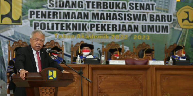 Pelantikan Mahasiswa Baru Politeknik Pekerjaan Umum Tahun Akademik 2022/2023, Menteri Basuki: Jaga Nama Baik Almamater 1 Politeknik Pekerjaan Umum