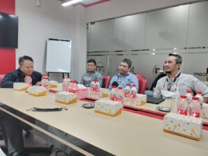 epson 300x225 1 - Perkuat Sinergi Media Visit Epson Indonesia Ke Jawa Pos Grup