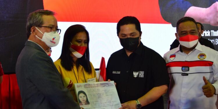 Tiga Pesan Erick Thohir yang Harus dilakukan PMI Saat di Luar Negeri