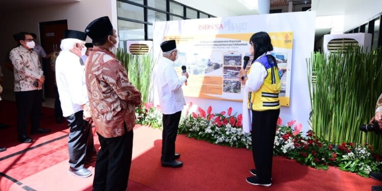 Menteri Basuki Dampingi Wakil Presiden RI Resmikan Masjid Raya Baiturrahman Semarang