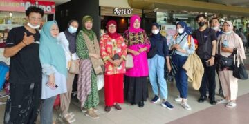 Zusneli Zubir Melepas Sumatera Barat Talenta ke Tong Tong Fair 2022
