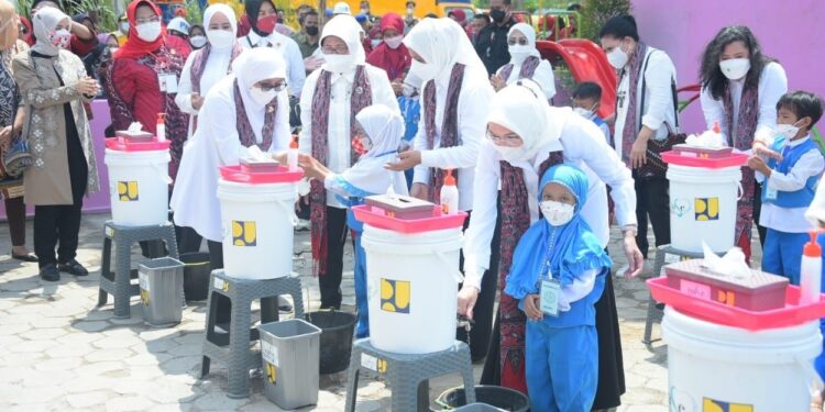Kementerian PUPR dan OASE KIM Sosialisasikan Gerakan Cuci Tangan Pakai Sabun