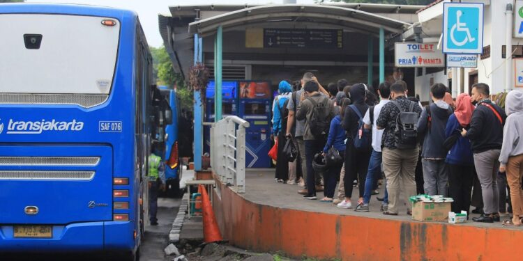 Saldo Penumpang TJ Terpotong Dua Kali