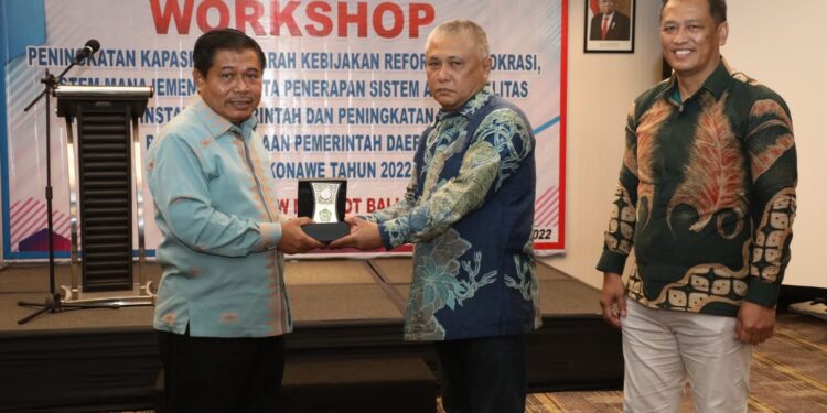 Tiga Variabel Penting Sukseskan Otonomi Daerah 1 Tiga Variabel Penting Sukseskan Otonomi Daerah