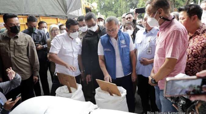Sinergi Kemendag & Bapanas Pantau Pasar Induk Beras Cipinang, Mendag Stok Beras Aman 1 Menteri Perdagangan
