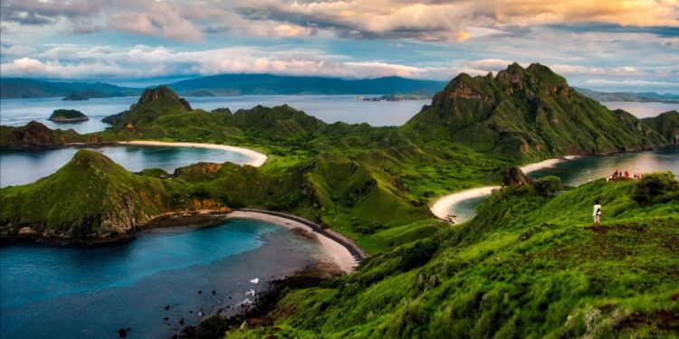 Wisata Keajaiban Dunia di Indonesia, Yang Menarik Untuk Dikunjungi 1 Keajaiban Dunia