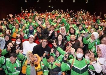 Lebih 4.000 Mitra Pengemudi Grab beserta Keluarga di 16 Kota Nonton Bareng Sri Asih