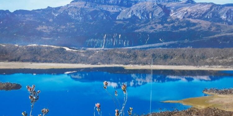 Keindahan Danau di Indonesia yang Perlu Anda Kunjungi 1 Danau