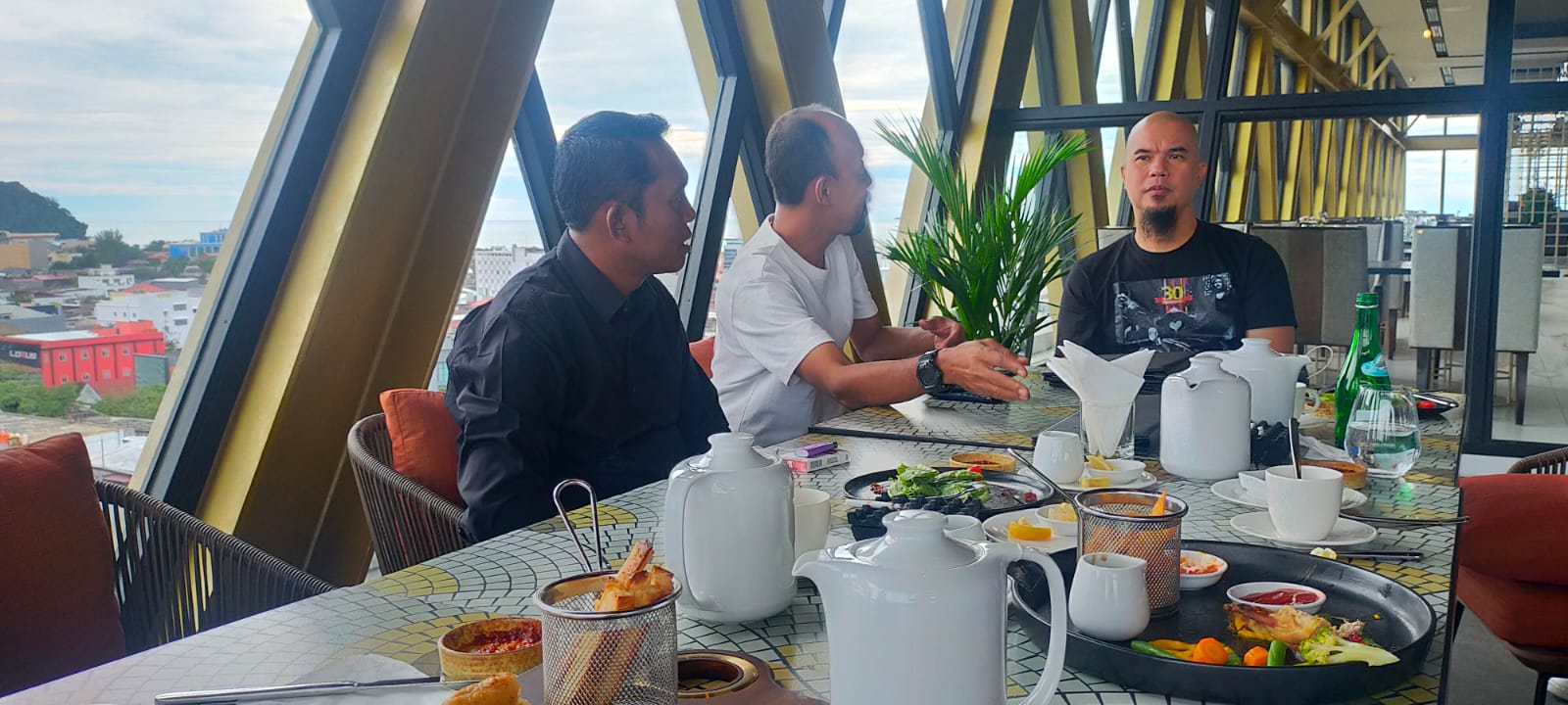 IMG 20221105 WA0044 - Ahmad Dhani : Kualitas Lagu Dari Sumatera Barat Tak Kalah Dari Lagu Jawa