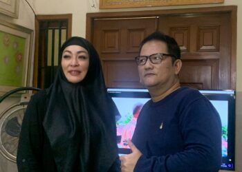 Sambil Nangis, Angelina Sondakh Dedikasikan Lagu 'Setia' Untuk Mendiang Ayah 3 Angelina Sondakh