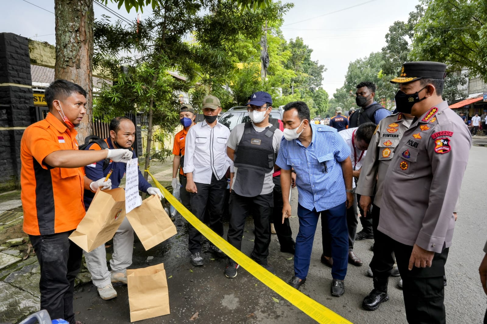 IMG 20221207 WA0028 - Kapolri Instruksikan Usut Tuntas Bom Bunuh Diri Polsek Astana Anyar