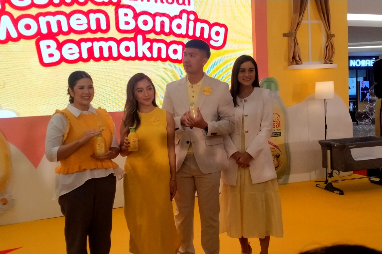 Picsart 22 12 22 19 14 33 956 - Nikita Willy dan Indra Priawan Kompak Untuk Selalu Ciptakan Momen Bonding Untuk Sang Buah Hati