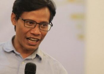 SurotoSE - Haruskah Berpolitik Orang Kaya di Indonesia
