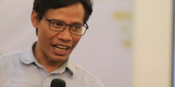 SurotoSE - Haruskah Berpolitik Orang Kaya di Indonesia
