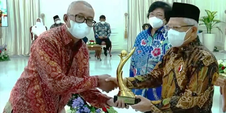 PT Semen Indonesia (Persero)