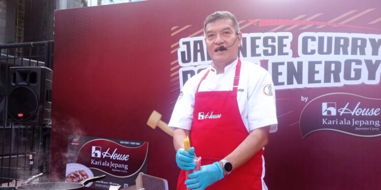 Chef Vindex Tengker Bagikan Resep Kari Penambah Energi di  ”Japanese Curry Boost Energy” Curry’ Ala Jepang’