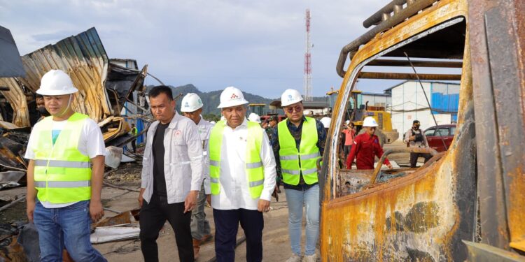 Tinjau Lokasi Kerusuhan Pekerja di Morowali Utara, Wamenaker Minta Perbaiki K3